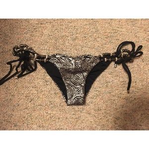 Brand NEW Beach Bunny Tie Side Skimpy Bottom